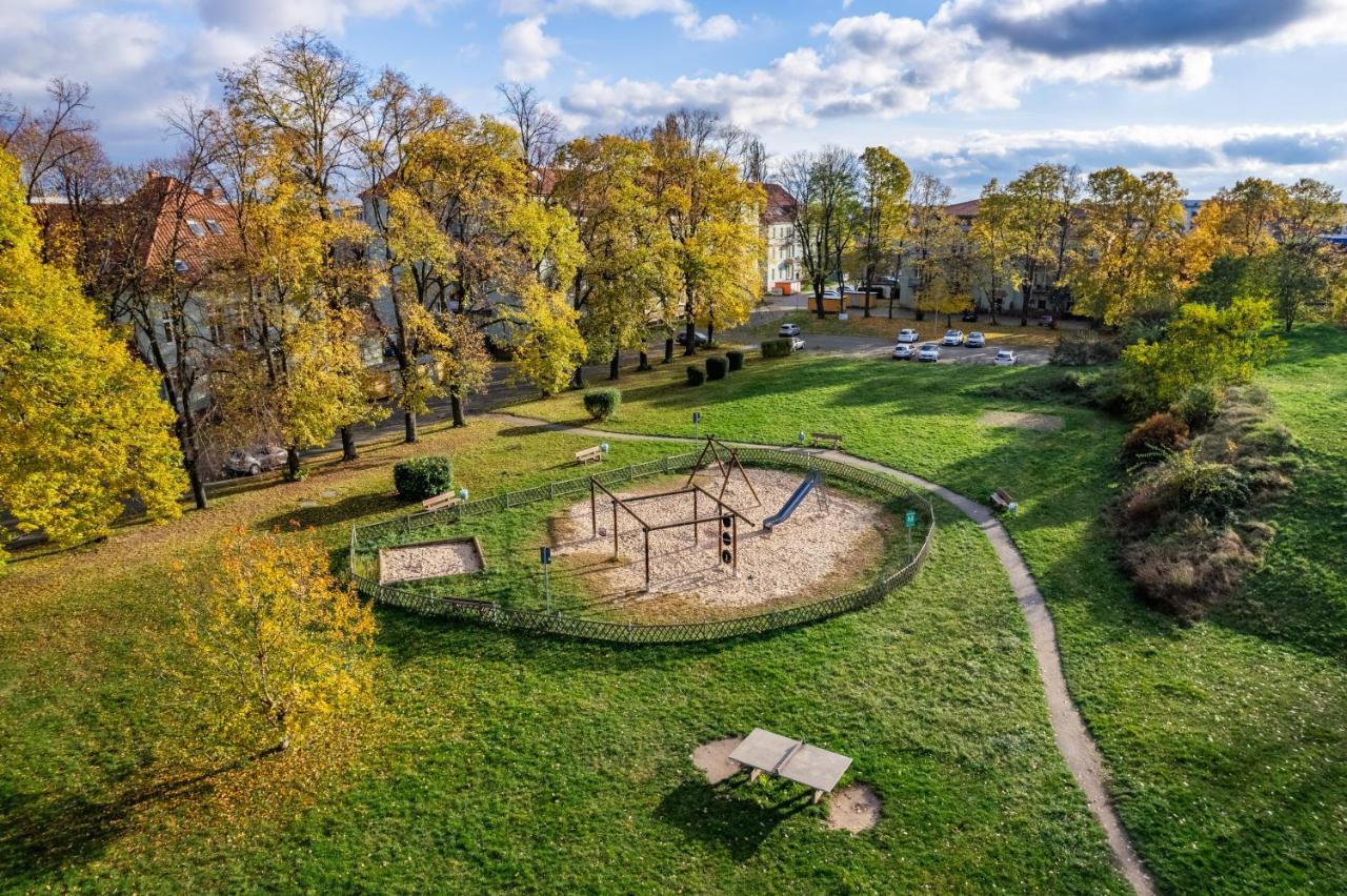 Ruhig - Privatparkplatz - Barrierearm Quiet - Private Car Park - Low Barrier Магдебург Экстерьер фото