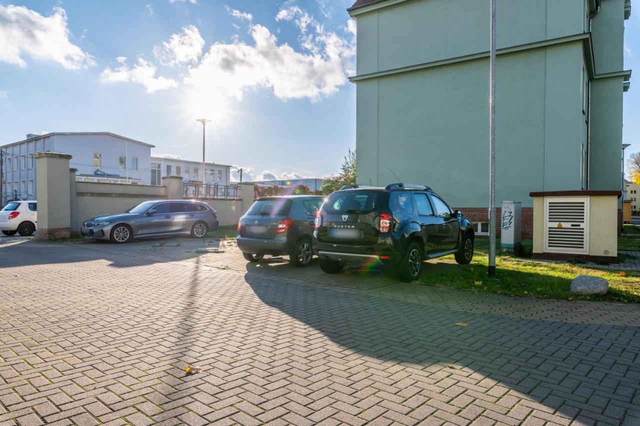Ruhig - Privatparkplatz - Barrierearm Quiet - Private Car Park - Low Barrier Магдебург Экстерьер фото